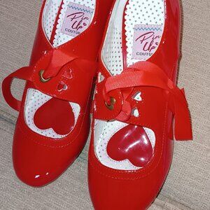 Pin Up Couture Shiny Red with Hearts, 6.5, NWB